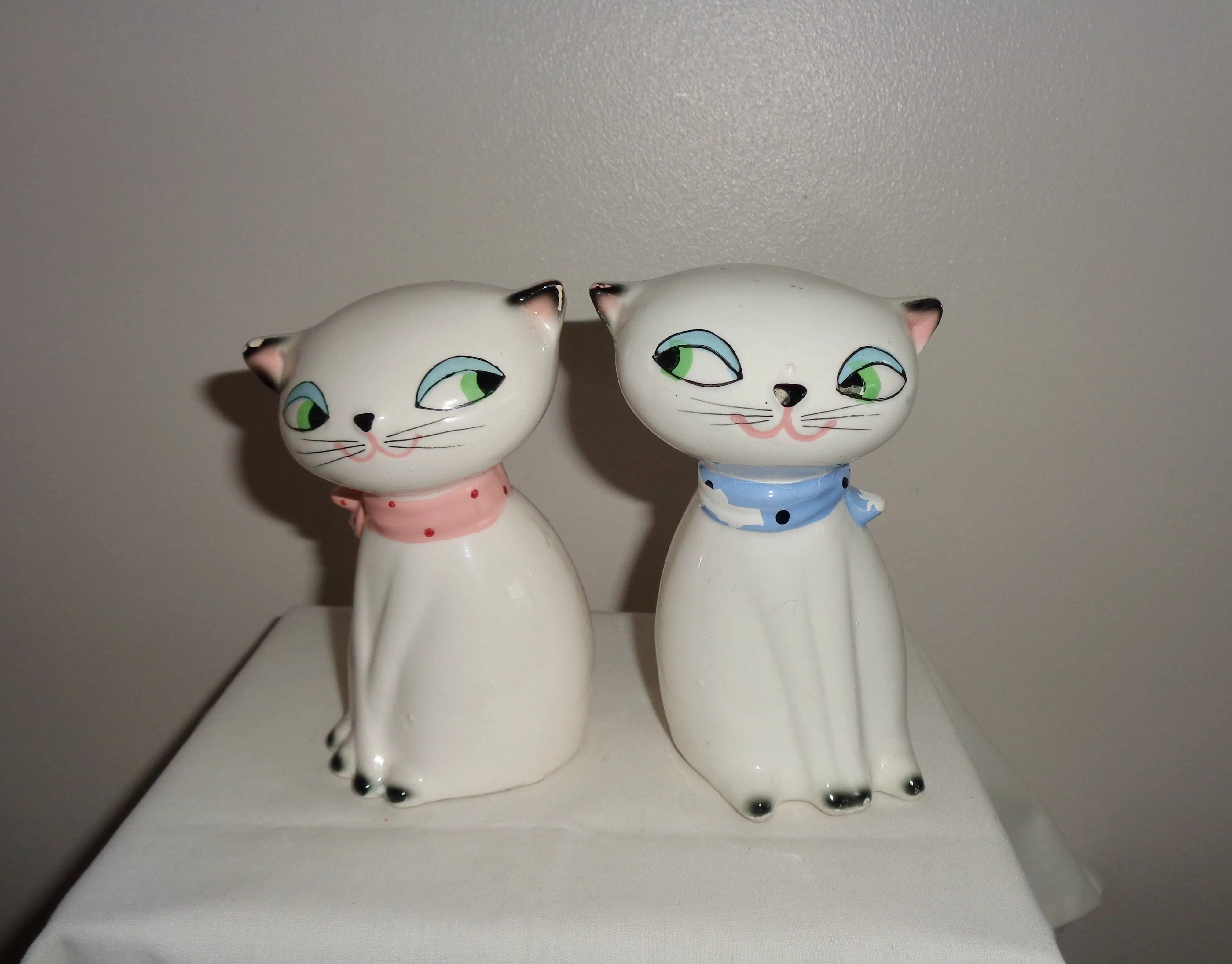 1950s Holt Howard Cat Salt & Pepper Pots With Squeakers