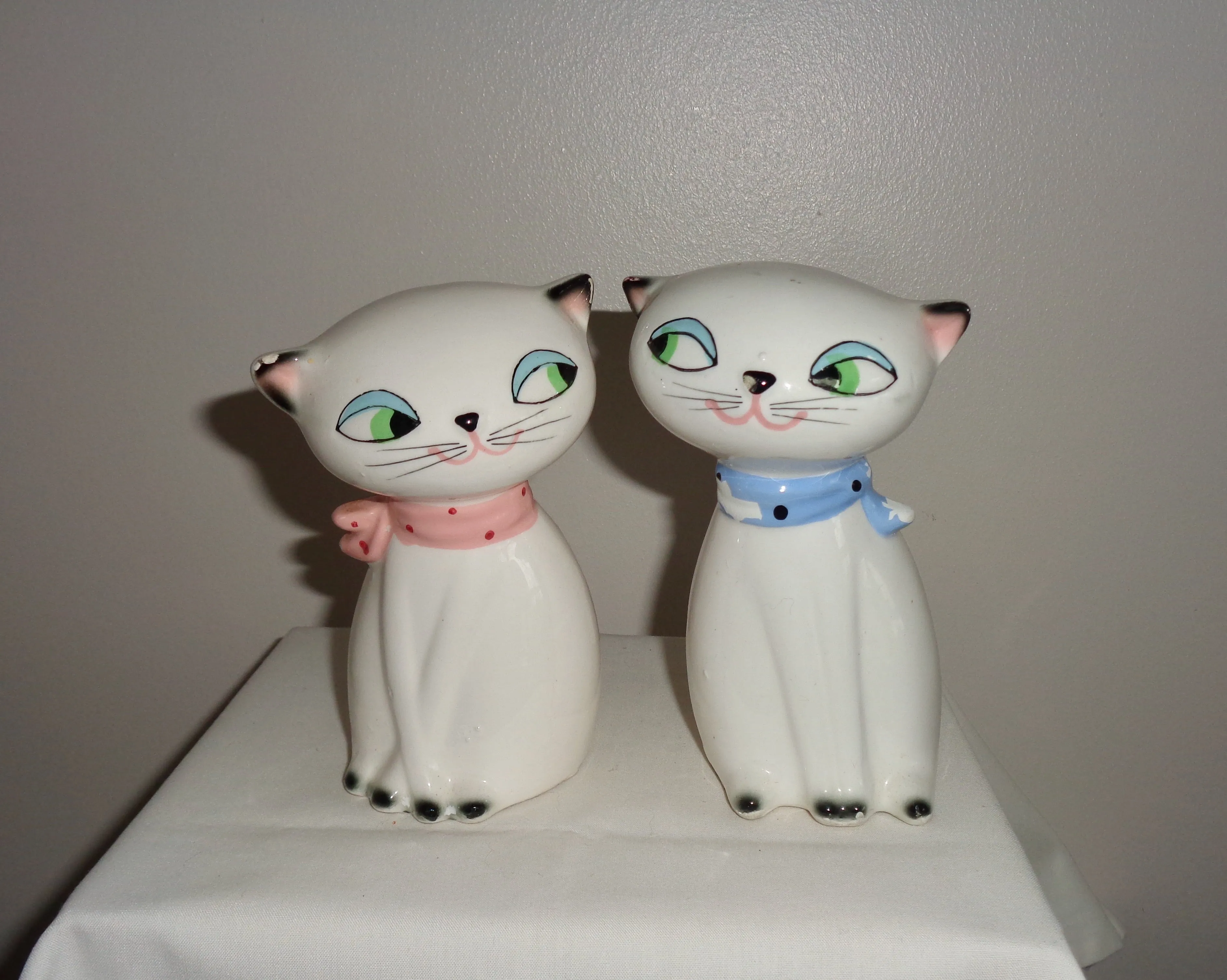 1950s Holt Howard Cat Salt & Pepper Pots With Squeakers