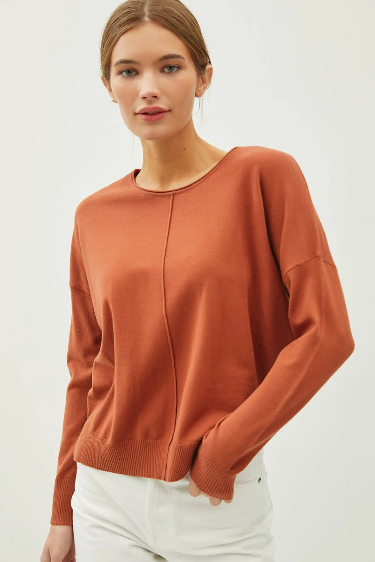 CENTER FRONT SEAM LONG SLEEVE SWEATER