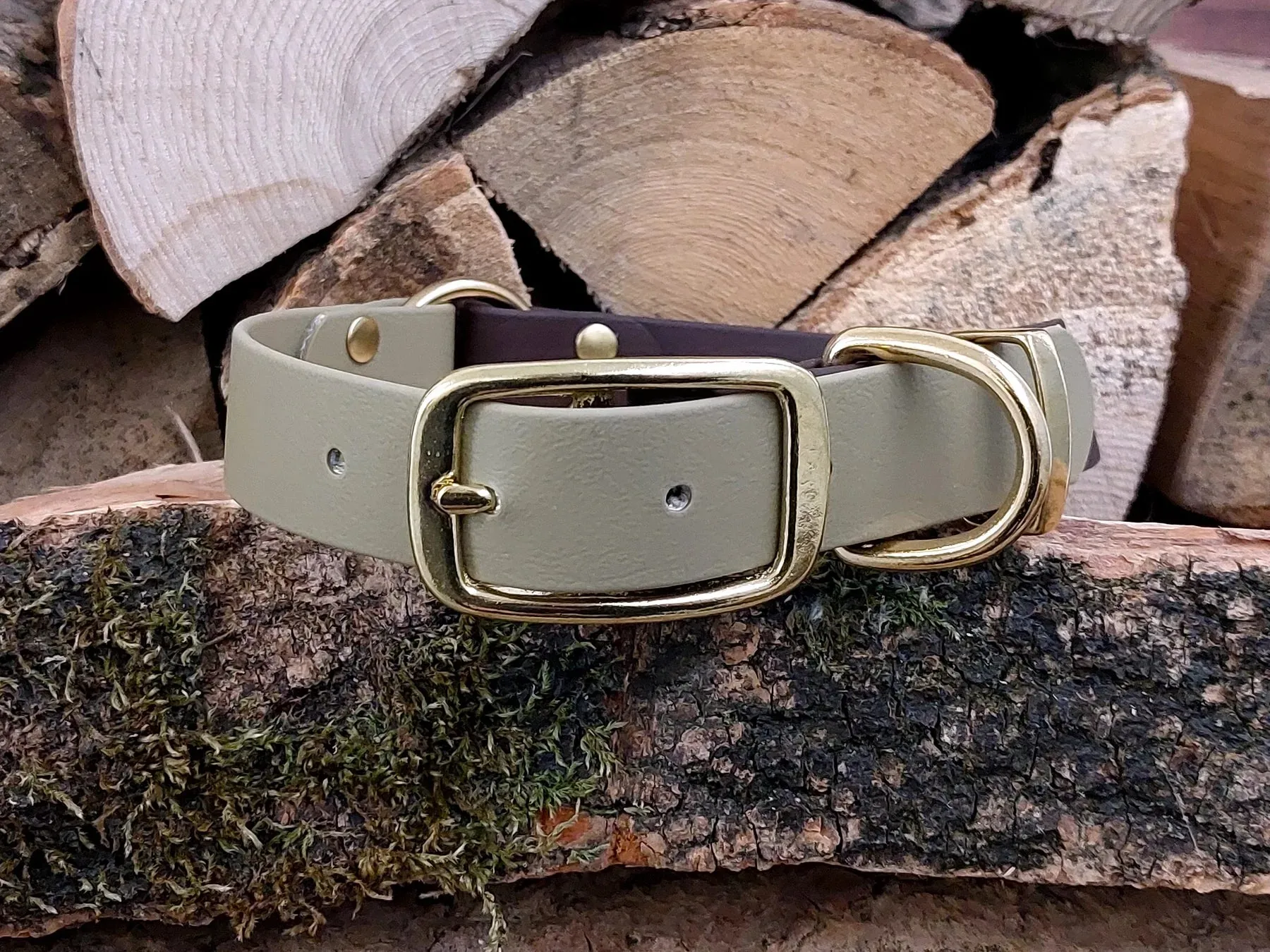 Dark Brown & Beige Waterproof Collar