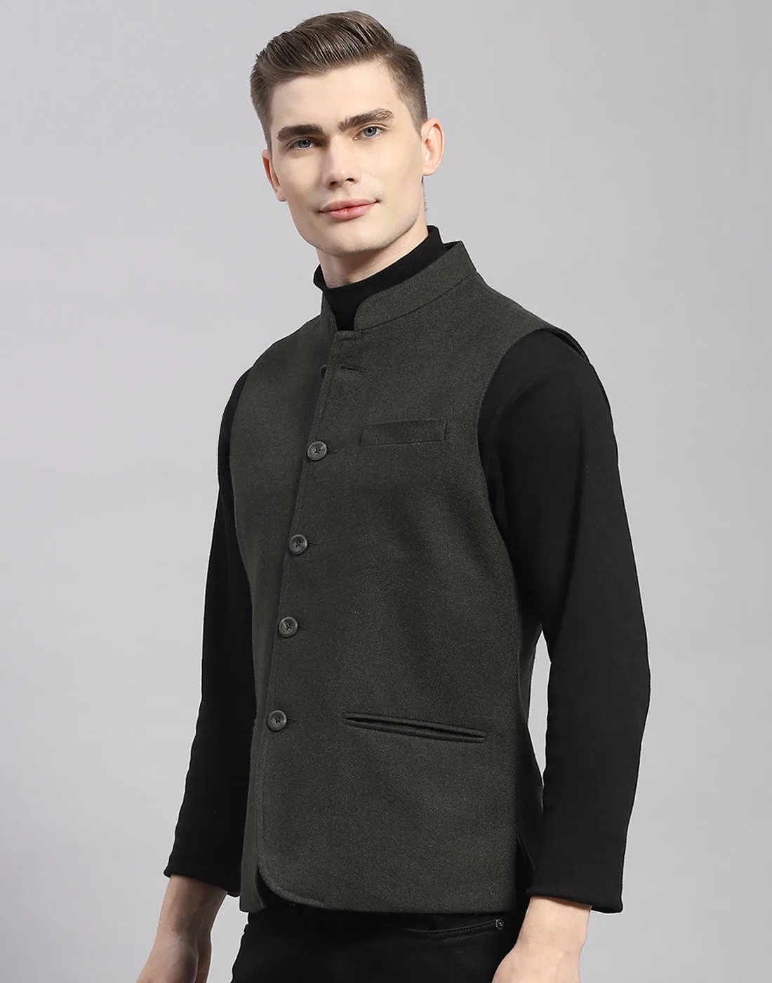 Men Olive Solid Mandarin Collar Sleeveless Nehru Jacket