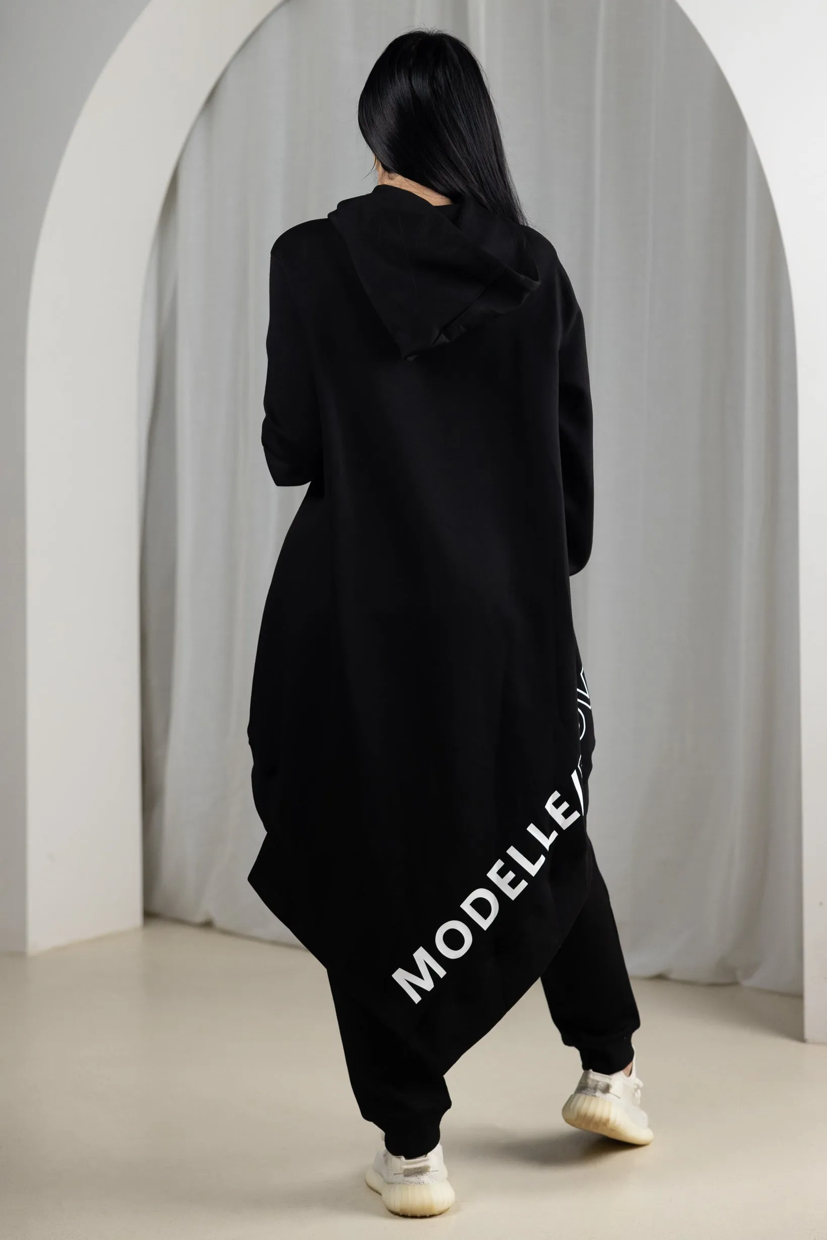 Modelle/Move Asymetric Track Top