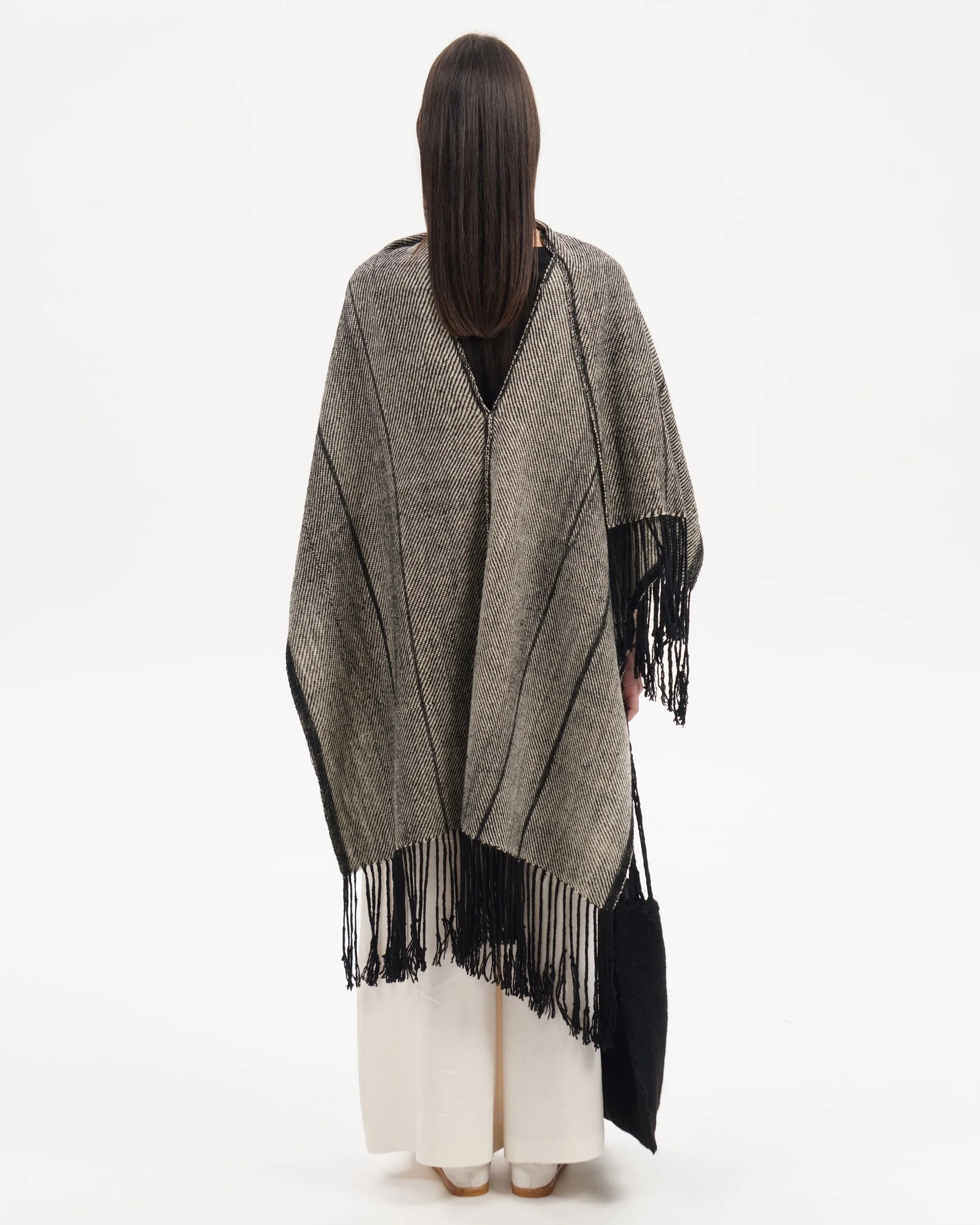 Poncho | LUPITA