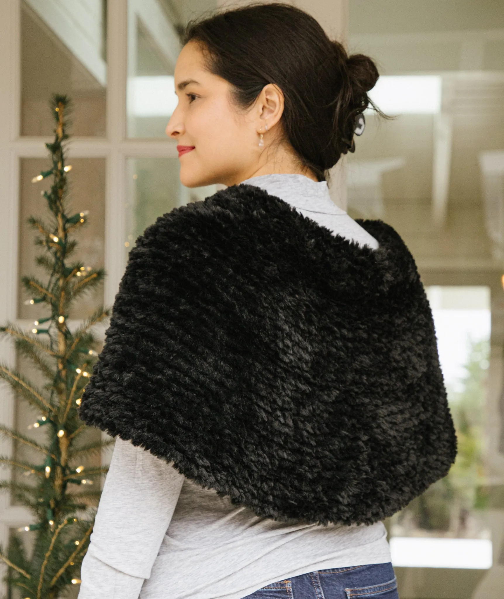 Shoulder Cozy Using Sirdar Alpine