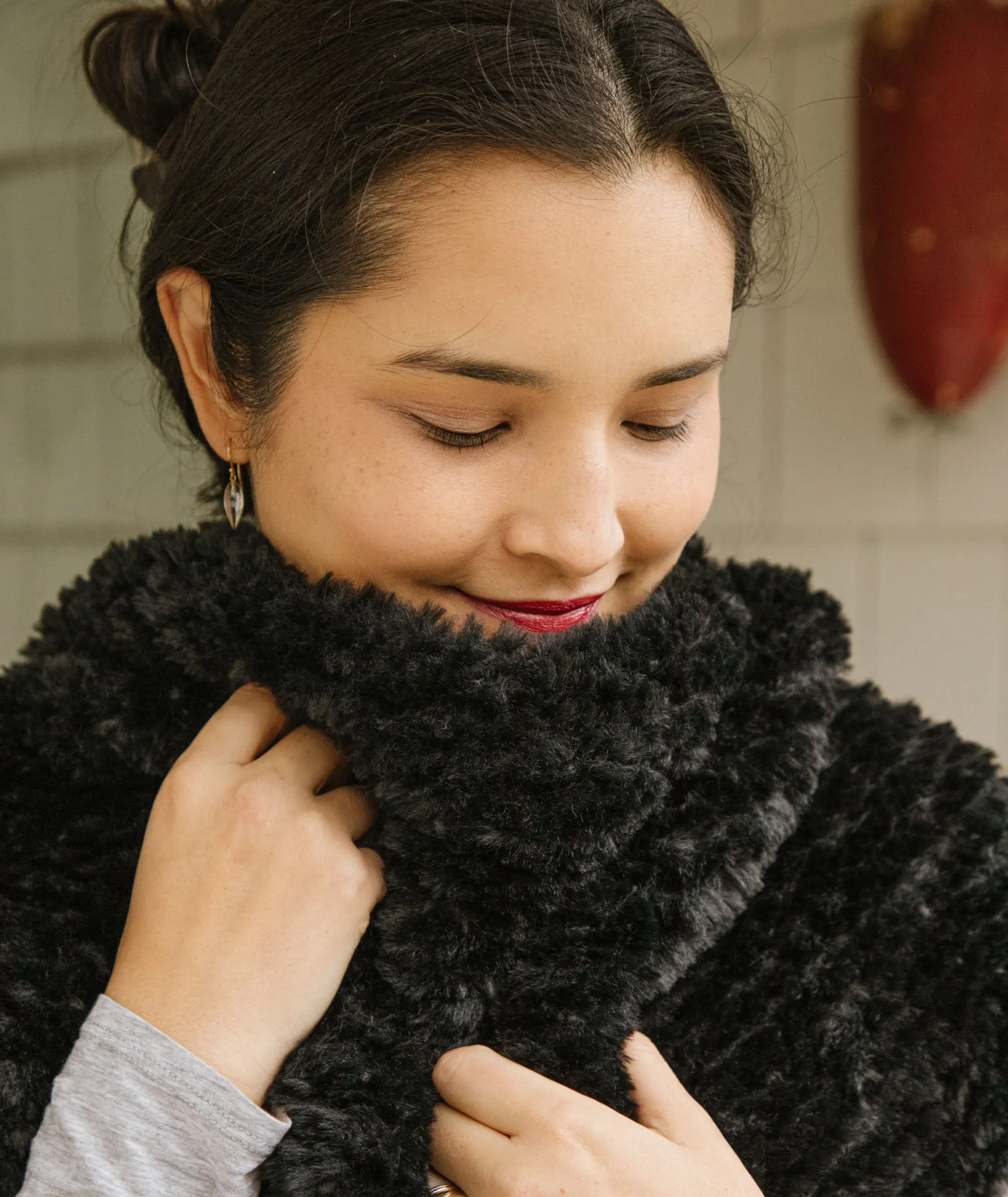 Shoulder Cozy Using Sirdar Alpine