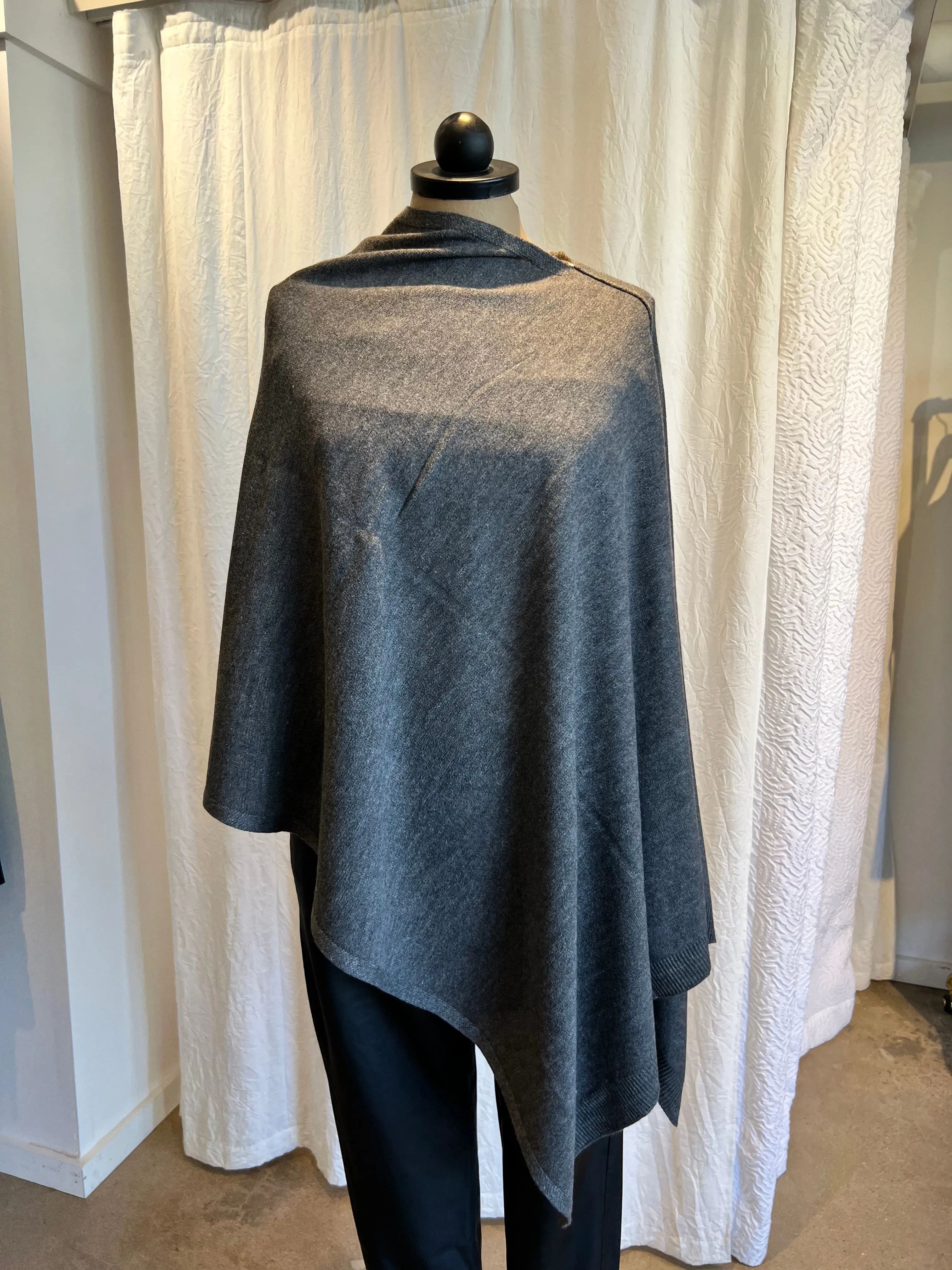 Solid Cowl Poncho - Grey