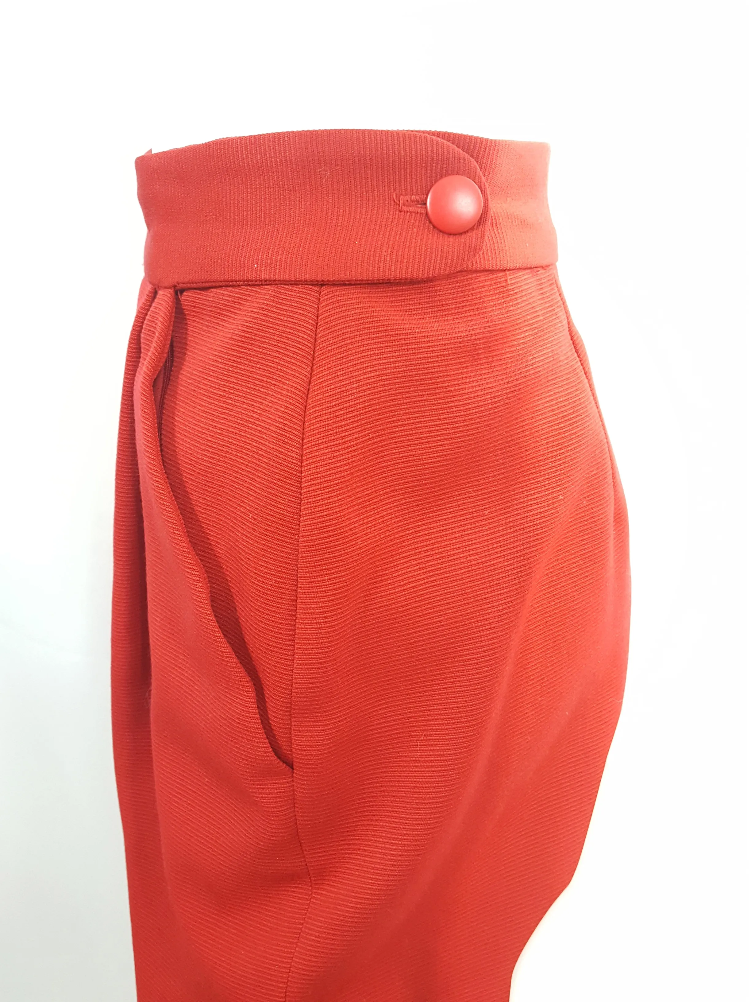 TAHARI Vintage 1980 Red Ribbed Twill Wool Skirt Suit size 12