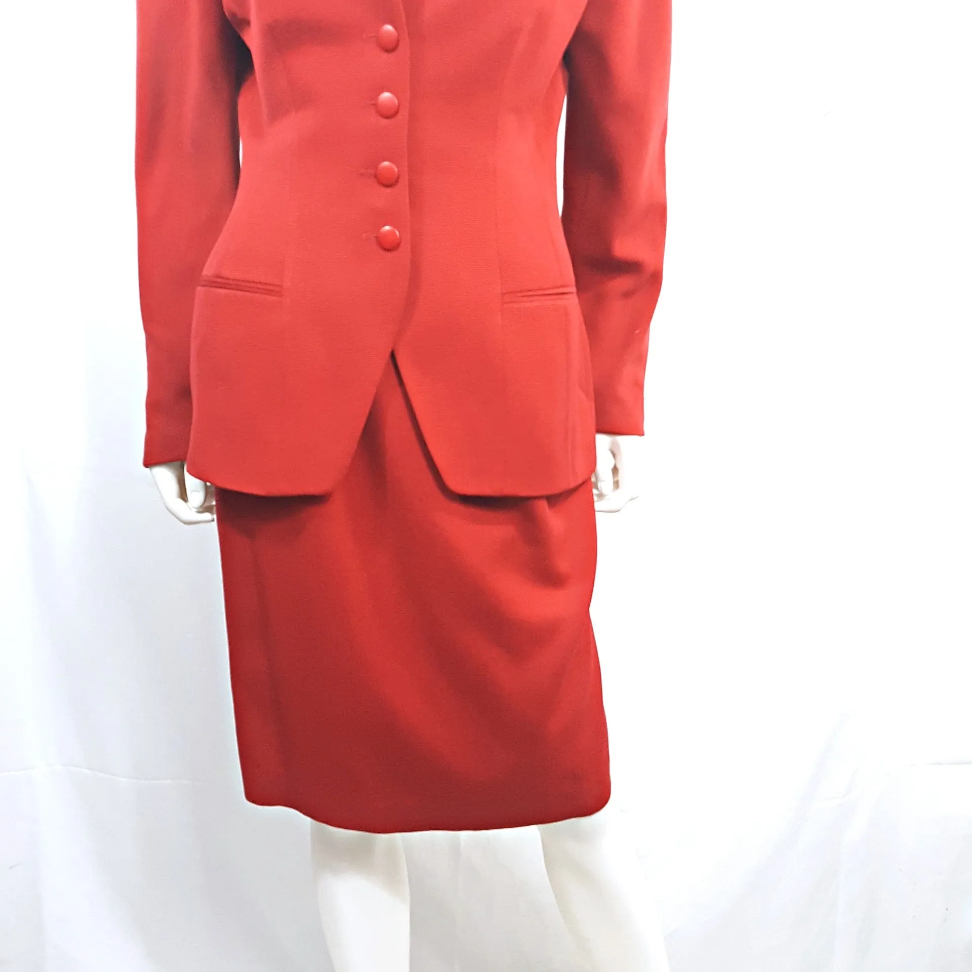 TAHARI Vintage 1980 Red Ribbed Twill Wool Skirt Suit size 12