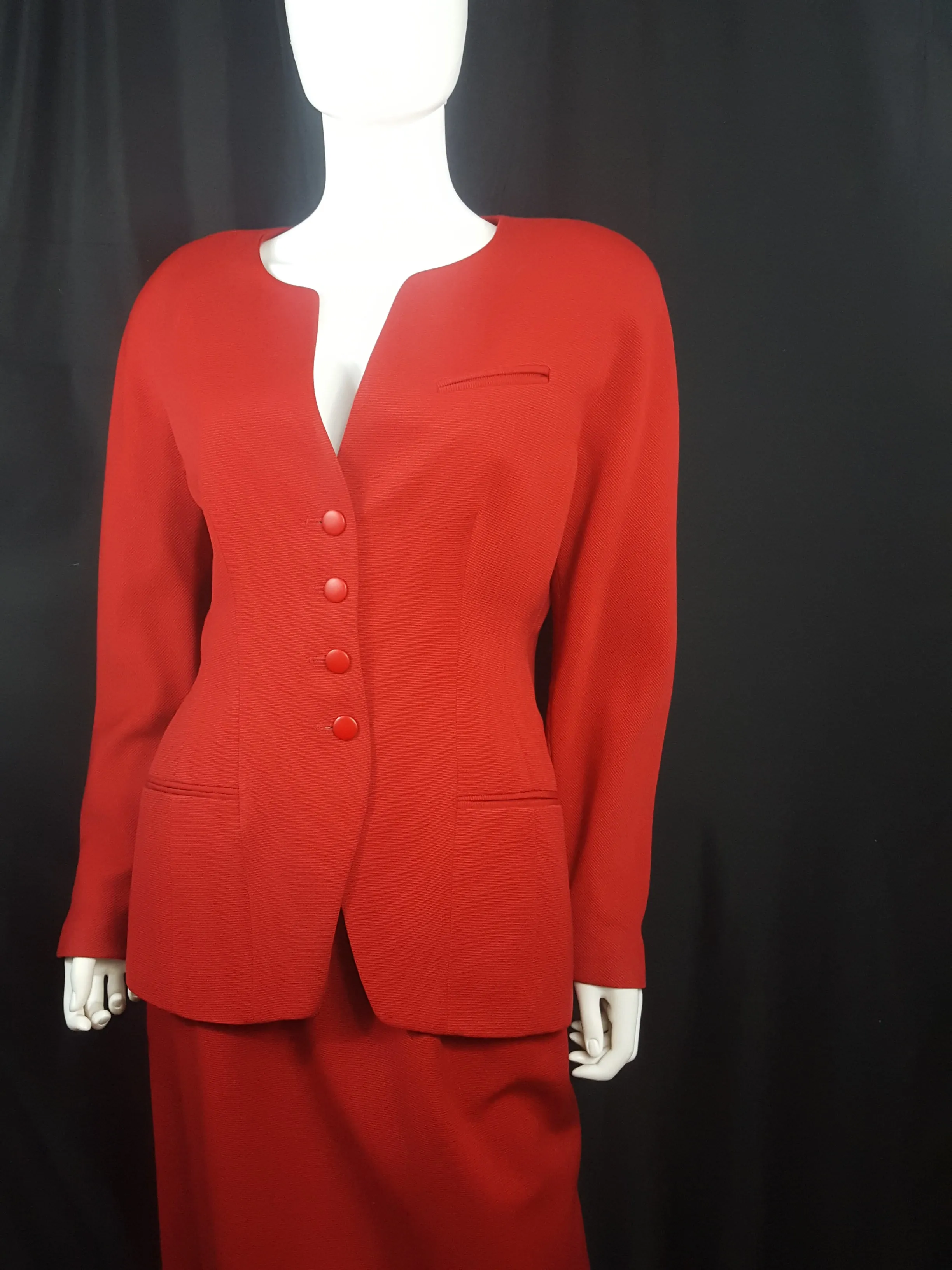 TAHARI Vintage 1980 Red Ribbed Twill Wool Skirt Suit size 12