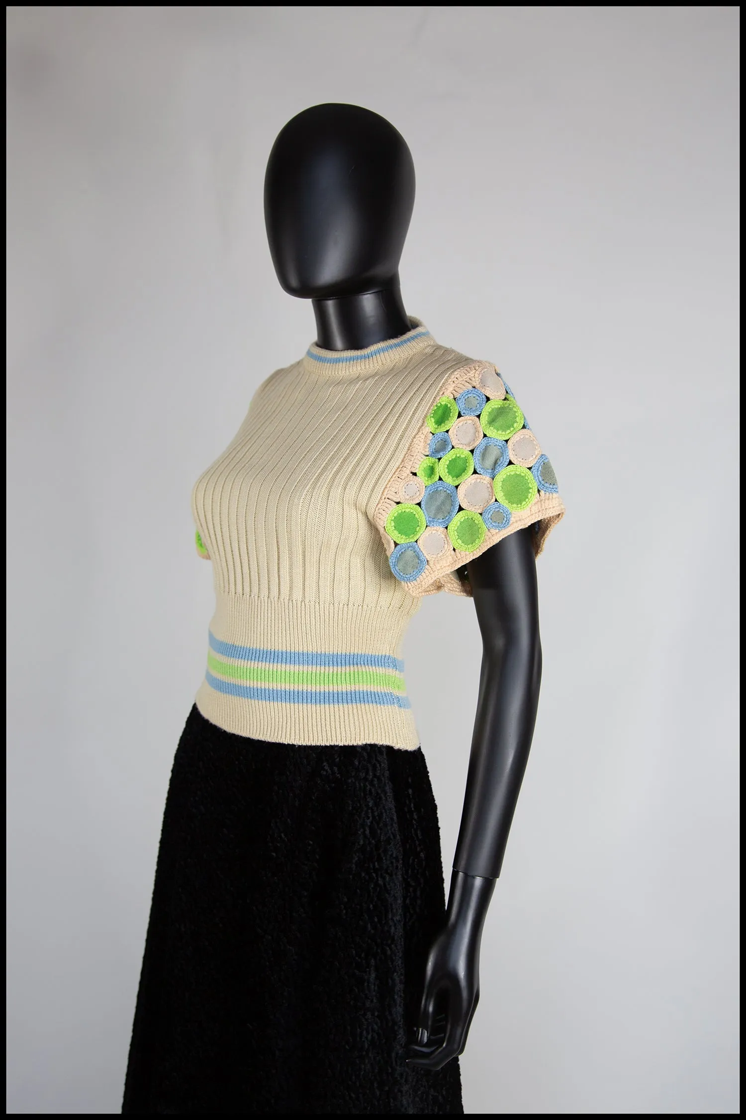 Vintage 1970s Wenjilli Designer Knit Top